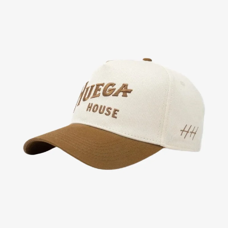 Classic cap with simple logo embroidery -Huega House 'Saddleback' 2-Tone 5-Panel Snapback Hat Off-White / Brown