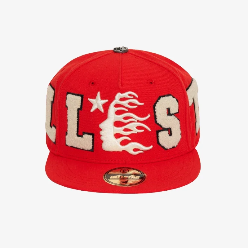 Classic cap with curved bill silhouette -Hellstar 'OG Patch' 6-Panel Fitted Hat Red / White