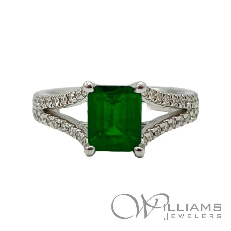 Women’s rings with vibrant aventurine for luck -Williams Signature 18 Karat Emerald Ring