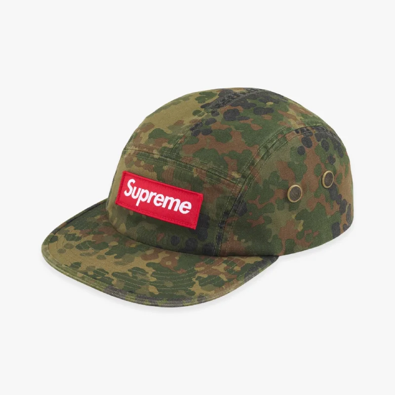 Lightweight cap for summer hiking trails -Supreme Camp Cap 'Military' Flecktarn Camo (FW23)