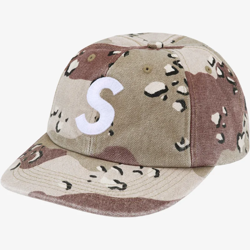 Adjustable cap with sturdy velcro closure -Supreme 'Pigment S Logo' 6-Panel Hat Chocolate Chip Camo (FW24)