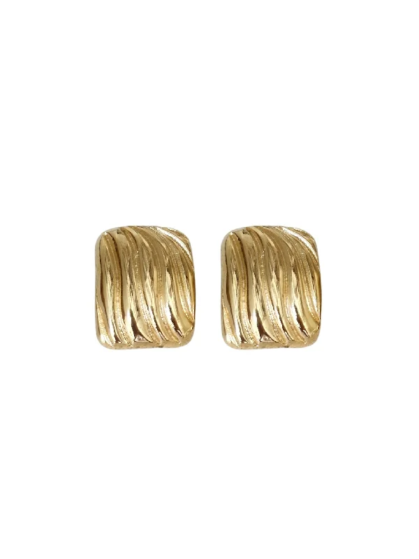 Hoop earrings with artistic filigree designs for an intricate, delicate finish-Golden Wave Studs