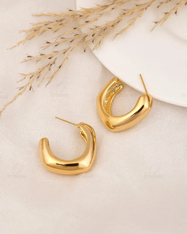 Hoop earrings with cut-out designs for a creative and lightweight effect-Lilium Fashionable Stud